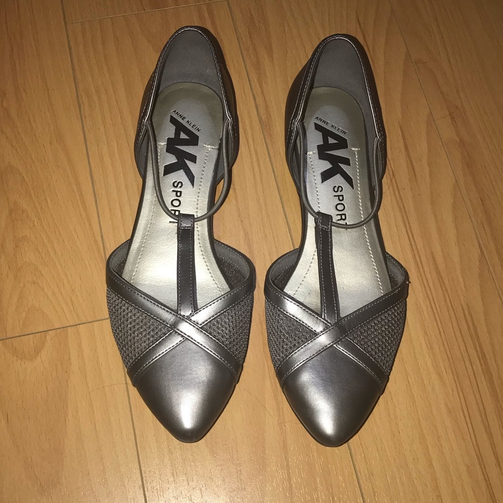 AK Sport Silver Flats